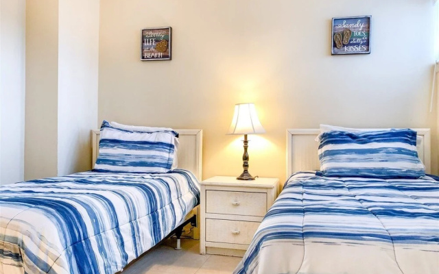 Aqua Vista Condominiums