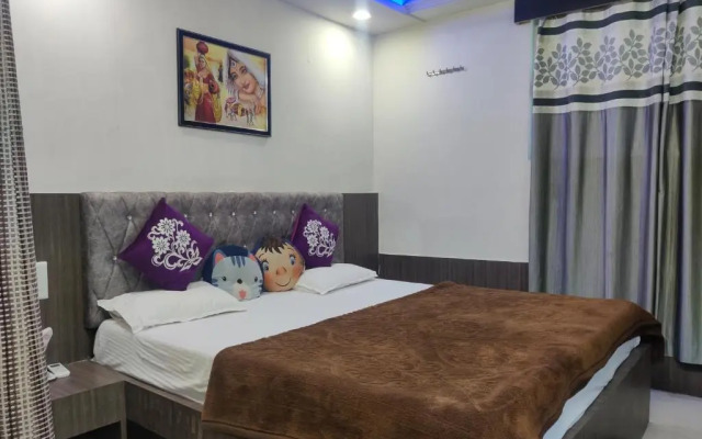 Hotel Centre Point by OYO Rooms