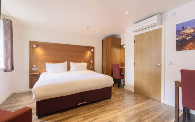 Holyrood Aparthotel