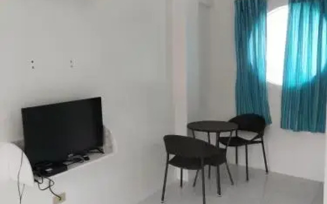 Sharky Hostel Oslob