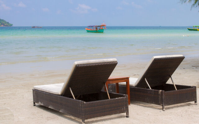 Mary Beach Hotel and Resort