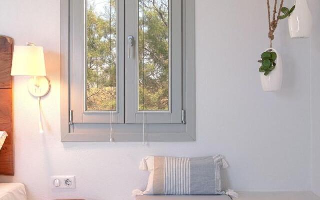 Paros Comfy Suites
