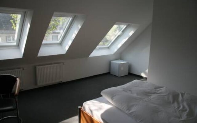 Hotel Und Pension Le Petit