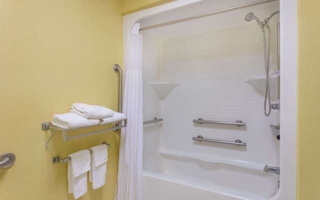 Baymont by Wyndham Fayetteville