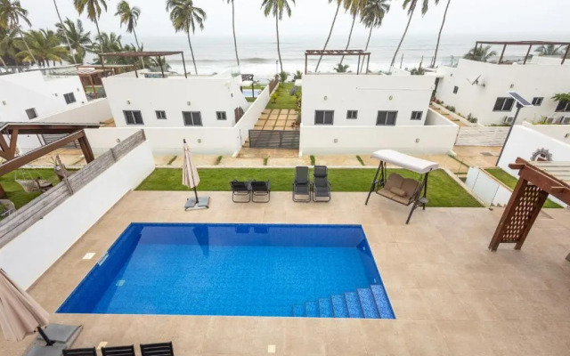 Tills No1 Beach Hotel