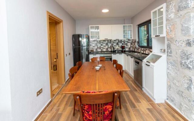 Eclectic Studio Apartment Near Sea in Bodrum