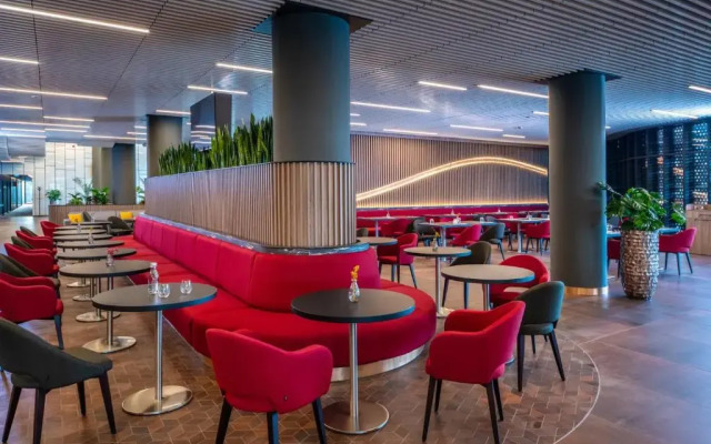 Flow Hotel & Conference