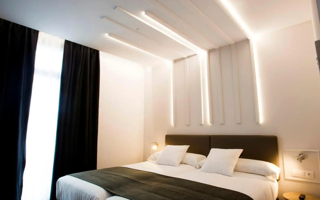 Lux Santiago Hotel