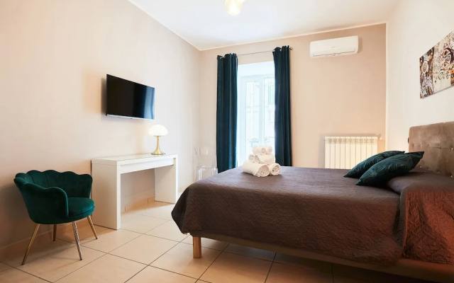 Vicky s Luxury Guesthouse by Napoliapartments