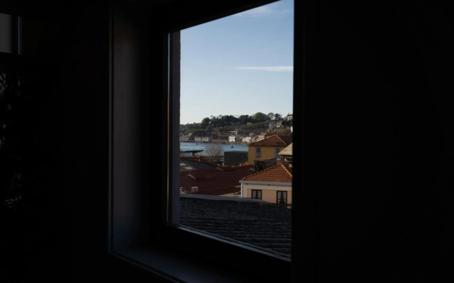 Stylish Duplex House - Terrace & River View