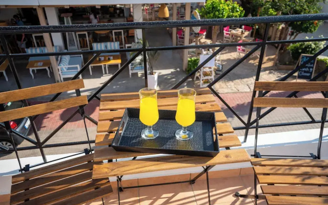 Athinais Suites