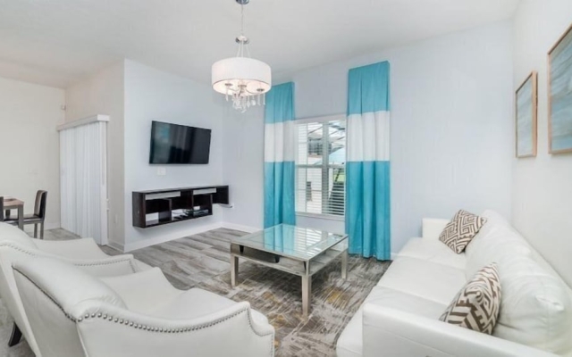 4BR 3BA Townhome in Champions Gate