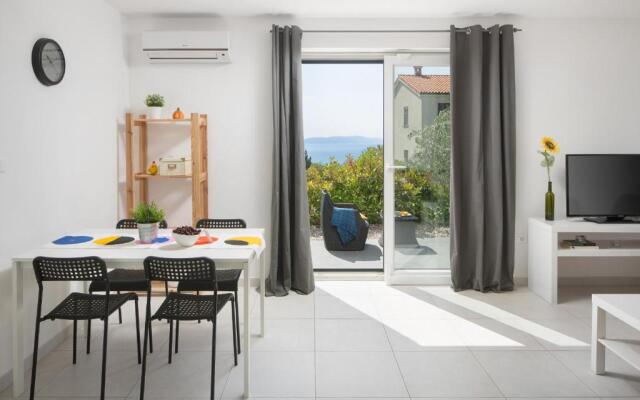 Lemechi Casa Girasole Apartments