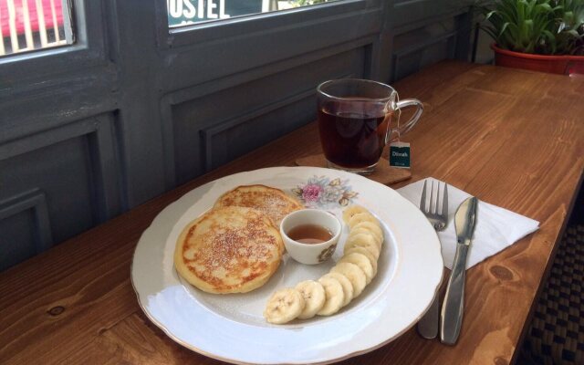 The Quarter Bangkok Poshtel & Coworking - Hostel