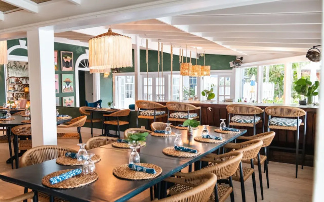 Runaway Hill Inn