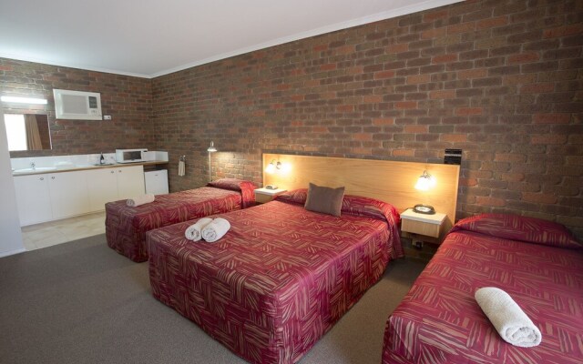 Country City Motor Inn