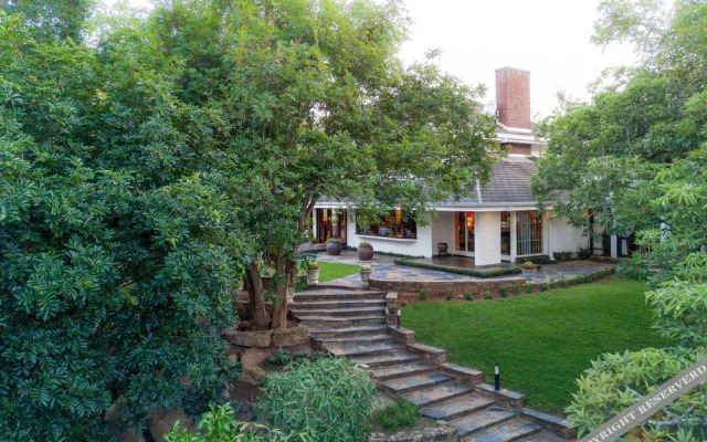 Sheppard Boutique Hotel