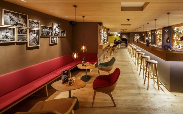 Hirschen Guesthouse - Village Hotel