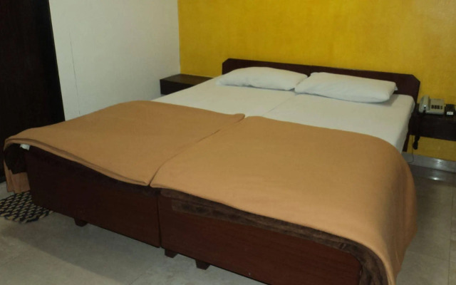 Benazeer Hotel