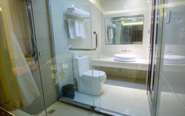 Qin Huang Hotel