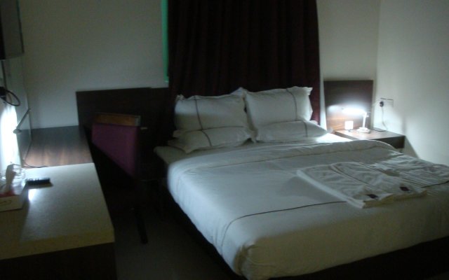 Awali Rose Hotel Suites