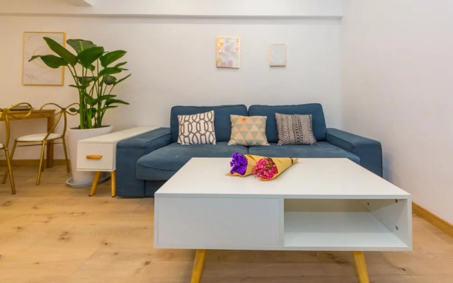 Henry's Apartment South Maoming Road