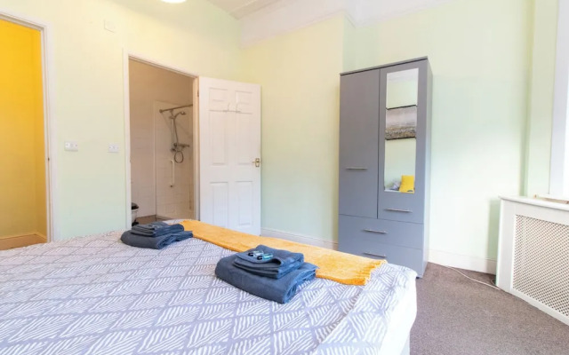 Thornbury Guest House Room 2