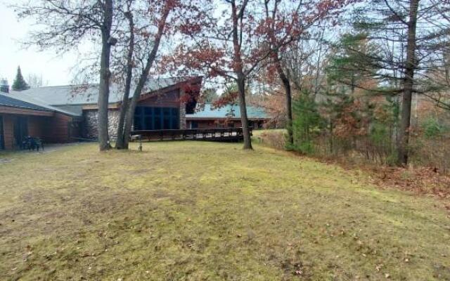 Whitetail Lodge