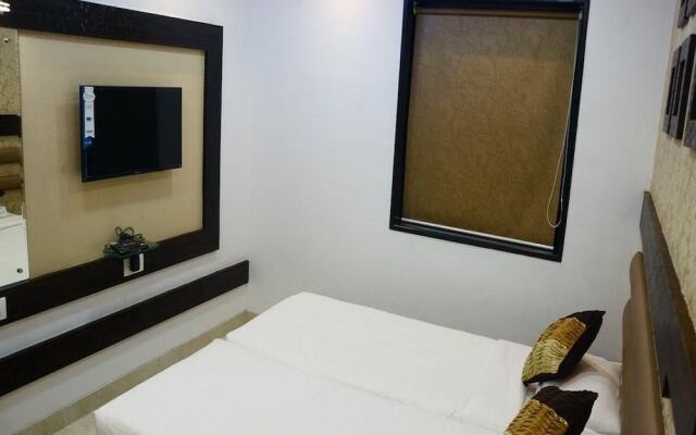 Room Maangta 136 @ CST