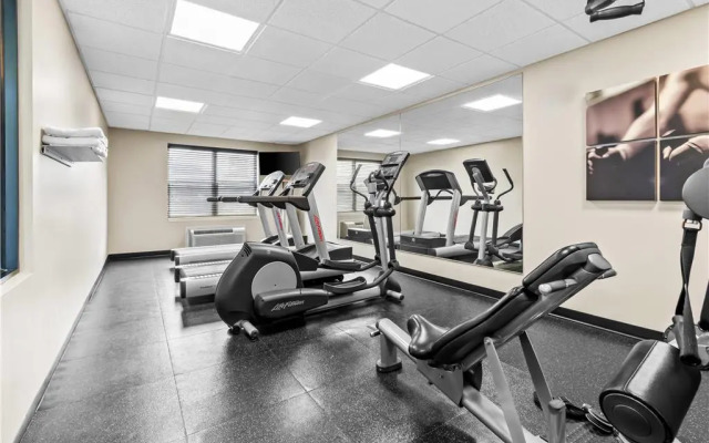 Country Inn & Suites by Radisson, Chambersburg, PA