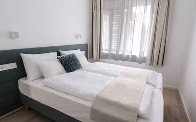 OliverLux Aparthotel