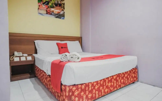 RedDoorz near Nagoya Hill Mall Batam 5