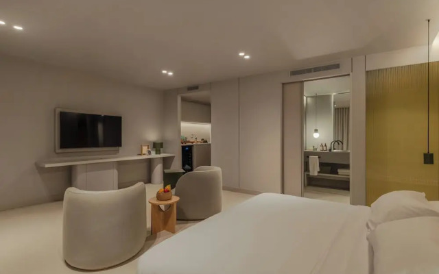 Wake BioHotel