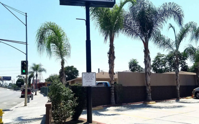 Value Inn Bellflower
