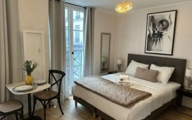 Charming Studio With AC in the Center of Paris