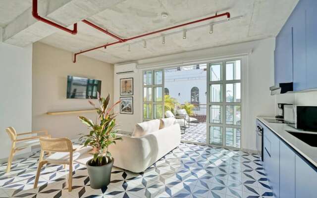 w Splendid 2BR With Terrace in Plaza Herrera