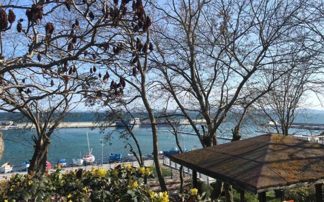 Botabara 312 Self Catering Beach Apartment