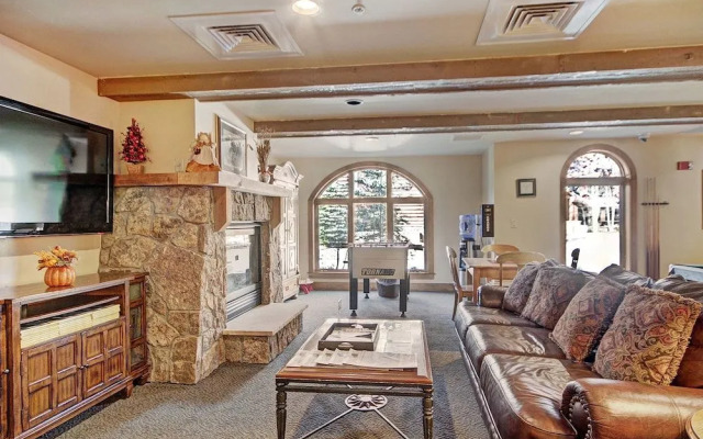 2345 Red Hawk Townhome by RedAwning