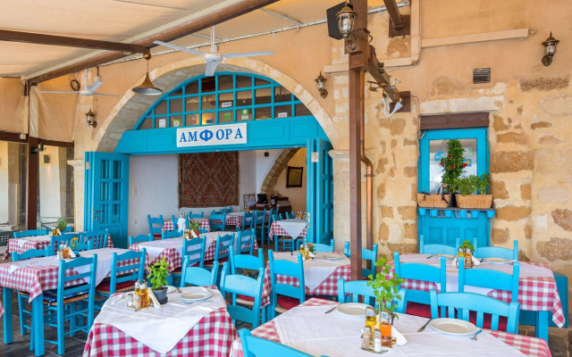 Amphora Hotel
