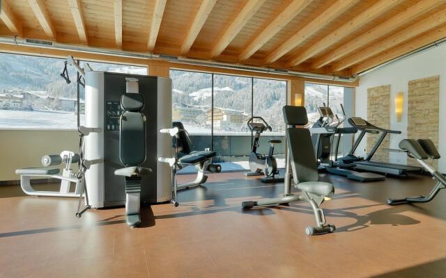 alpina zillertal -  family . lifestyle . kinderhotel