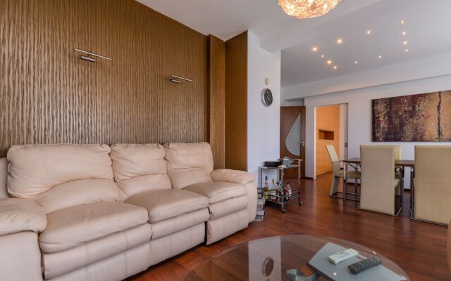 FM Luxury 2-BDR Apartment - Vitosha Blvd.
