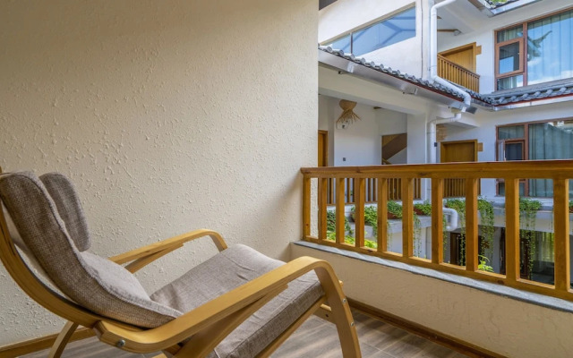 Floral Hotel · Rushuang Courtyard Lijiang