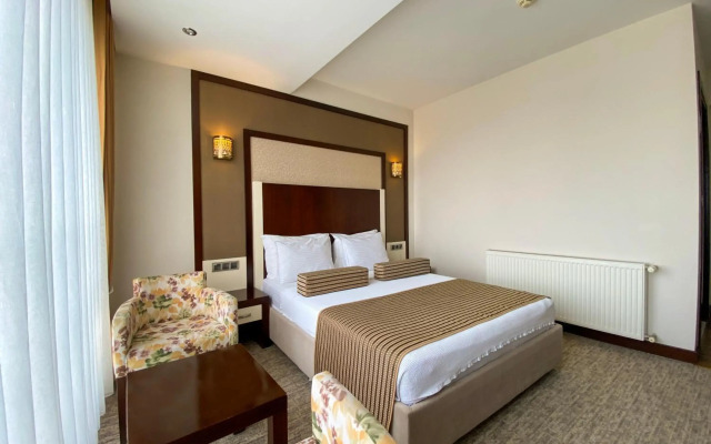 Lavin Otel