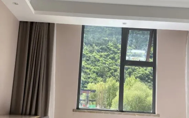Lavande Hotel (Jiuzhaigou Tourist Center)