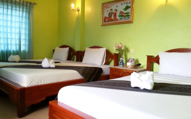 Ta Som Guesthouse & Tour Services