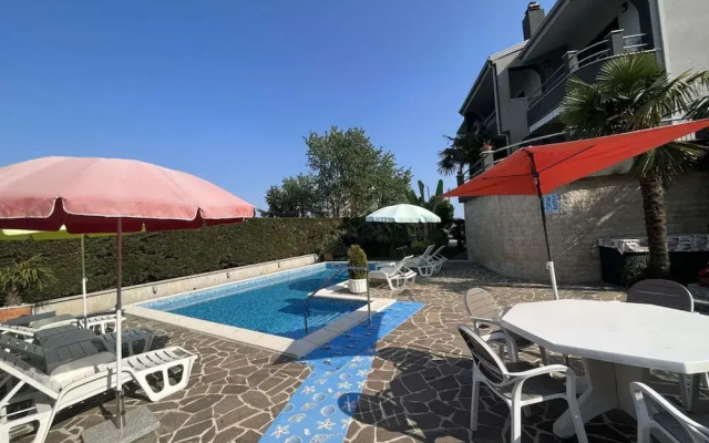 Tranquil Spacious Villa With Private Pool