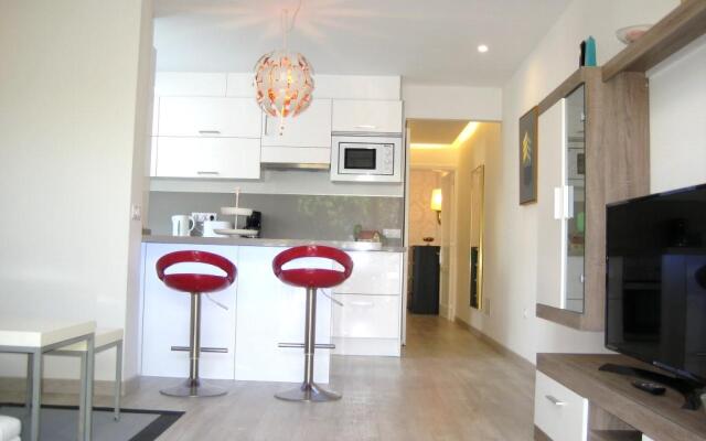 Apartamentos Lacy Only Adults