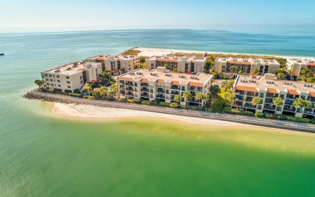 Land's End 7-203 Beach Front - Premier