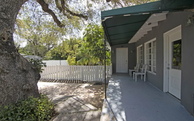 Tarpon River Getaway - New
