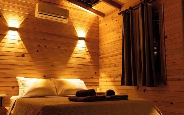 Goat Bungalow and Camping